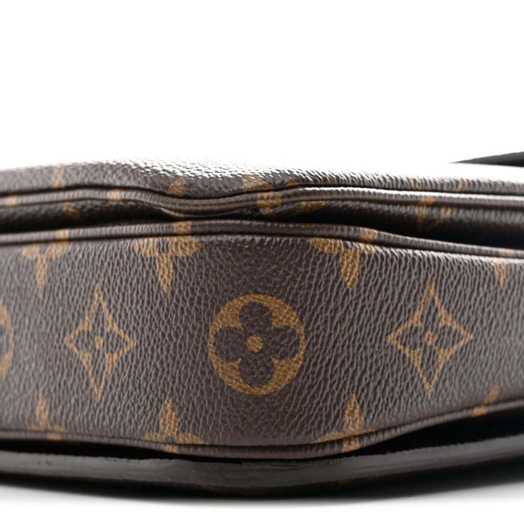Louis Vuitton Monogram Pochette Metis