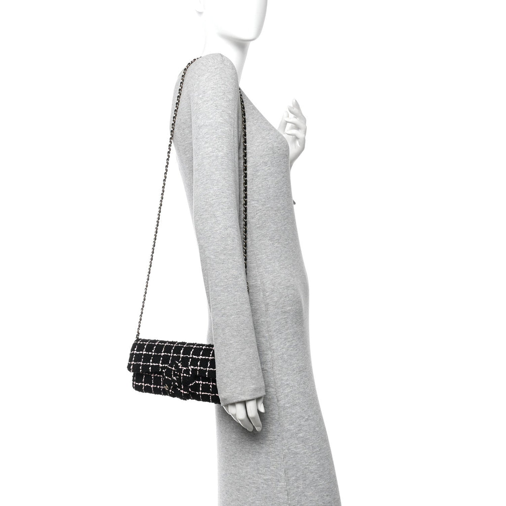 Chanel Tweed Quilted East West Camellia Clutch Black Pink