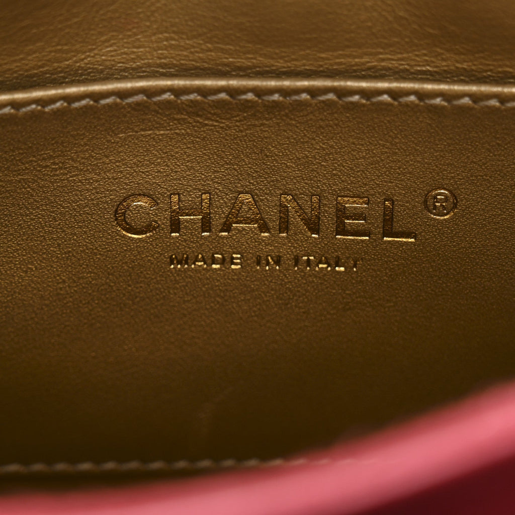 Chanel Lambskin Quilted CC Pearl Crush Camera Case Red