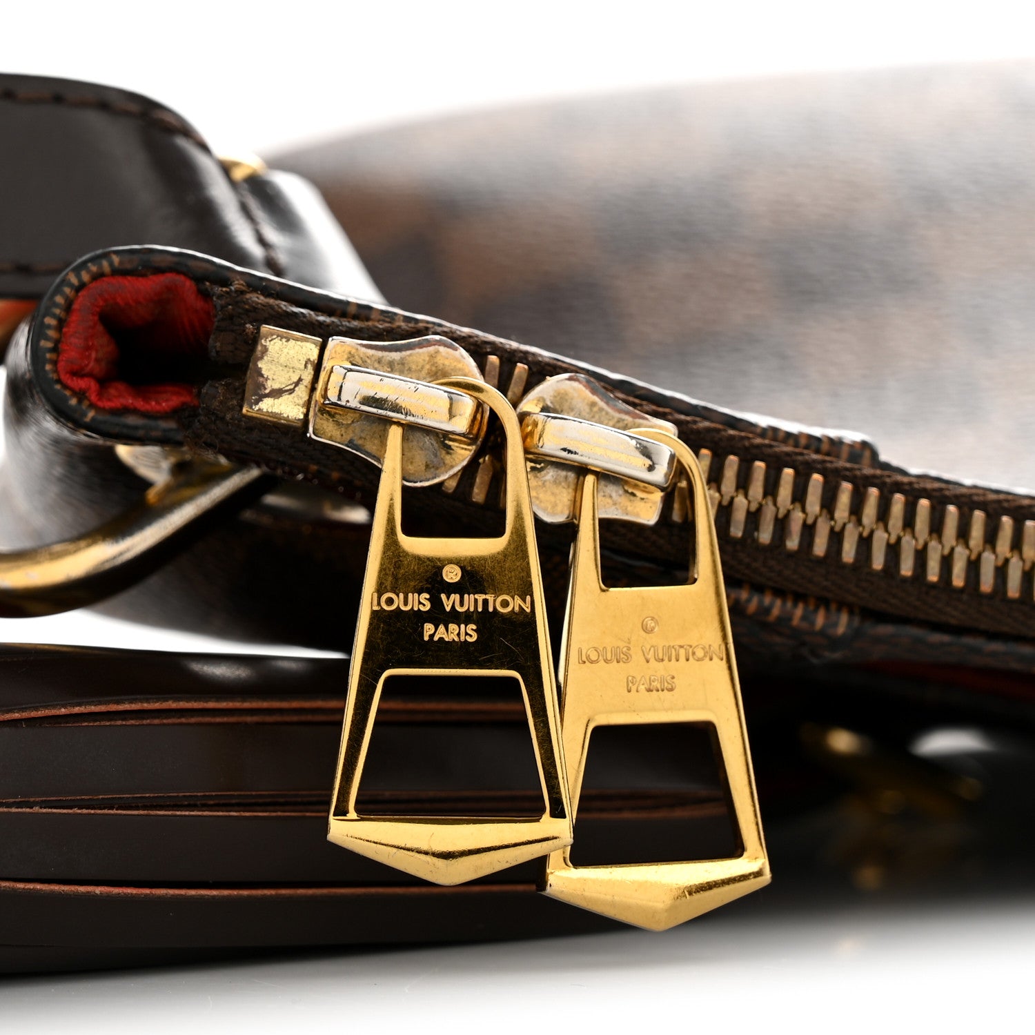 Louis Vuitton Damier Ebene South Bank Besace