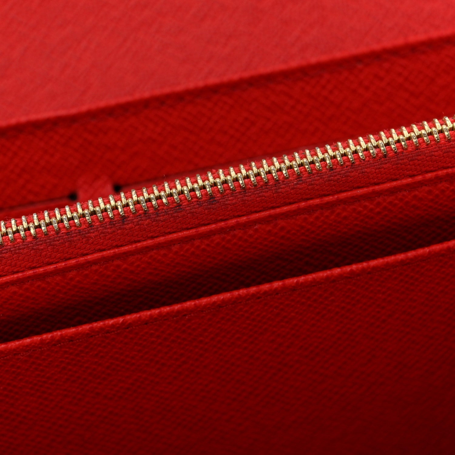 Louis Vuitton Monogram Sarah Wallet NM Coquelicot
