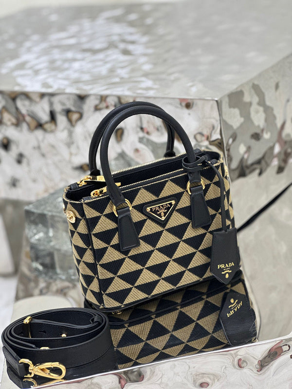 Prada Bags - 2506