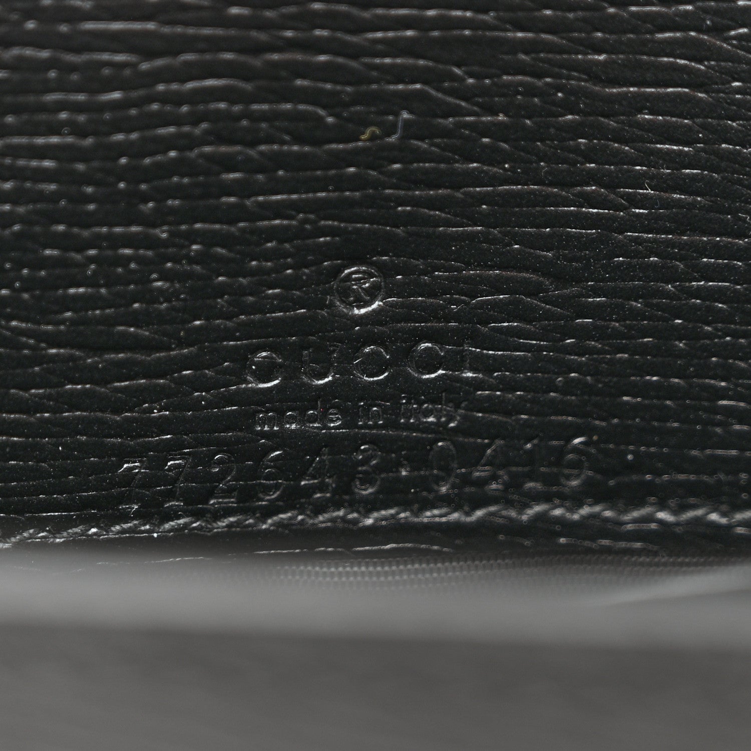 Gucci Textured Calfskin Script Logo Wallet On Chain Black