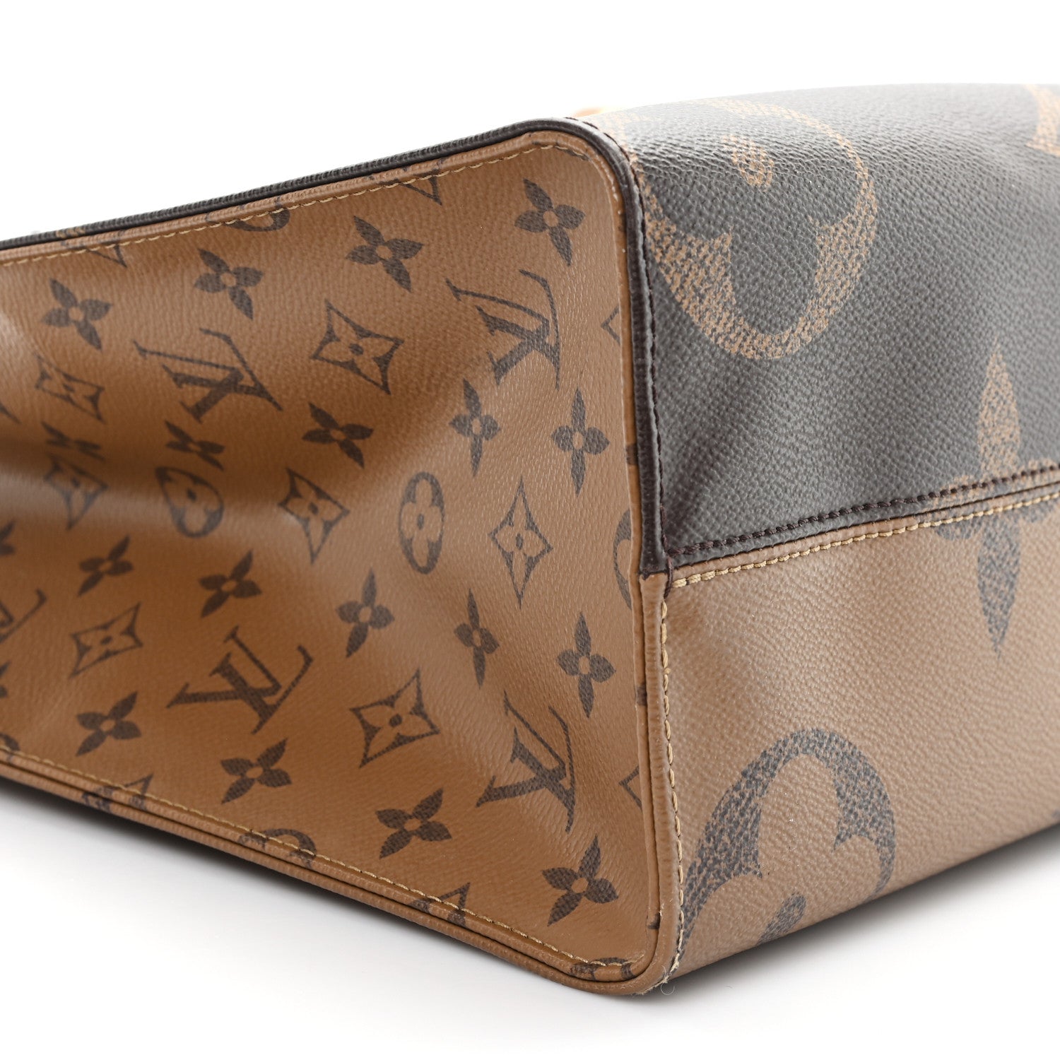 Louis Vuitton Reverse Monogram Giant Onthego MM