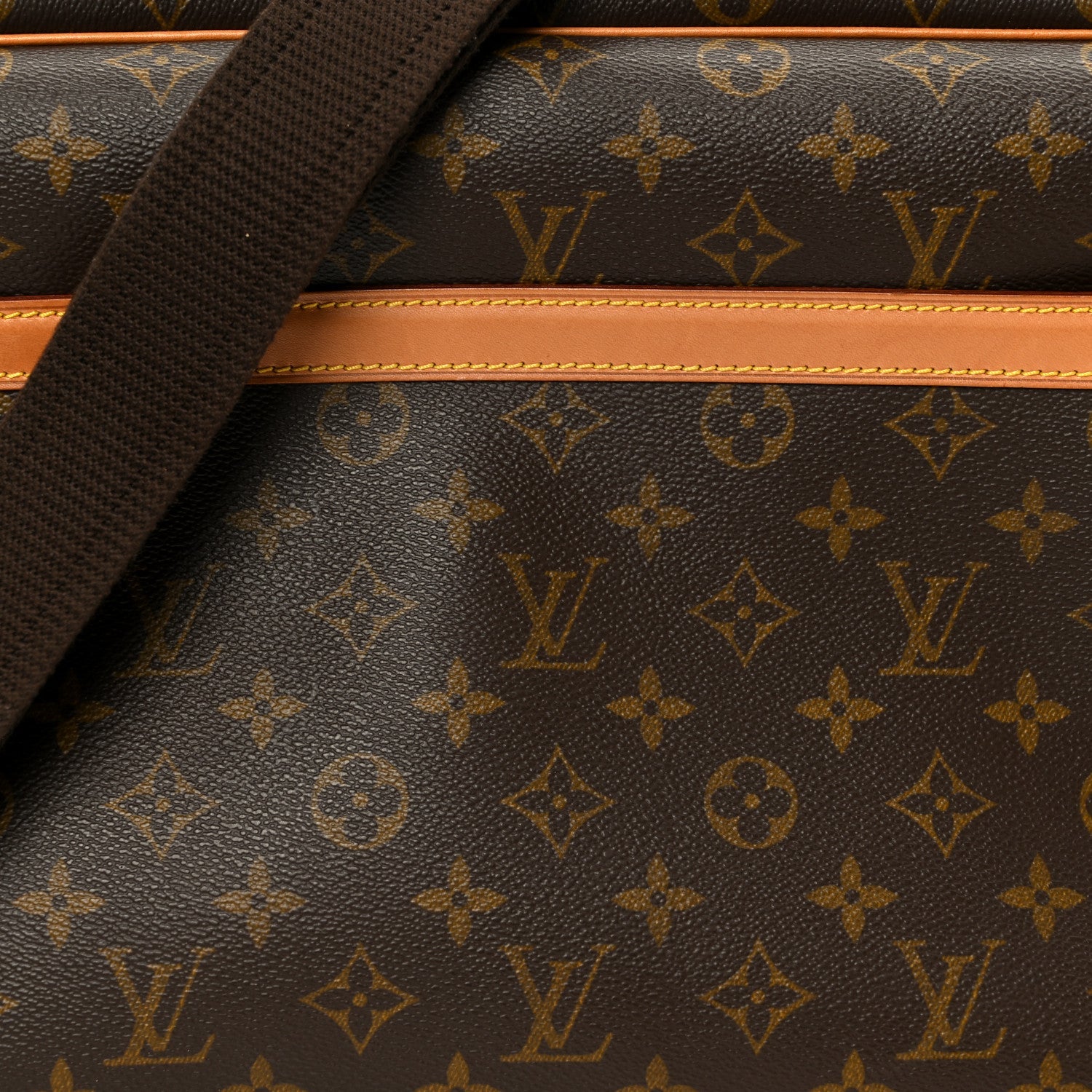 Louis Vuitton Monogram Reporter GM