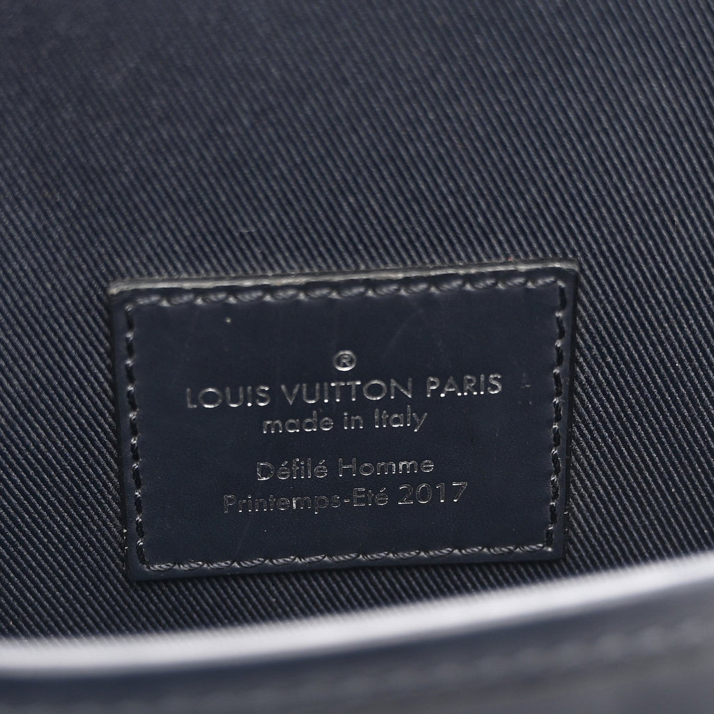 Louis Vuitton Savane Monogram Elephant Chapman Messenger BB Encre