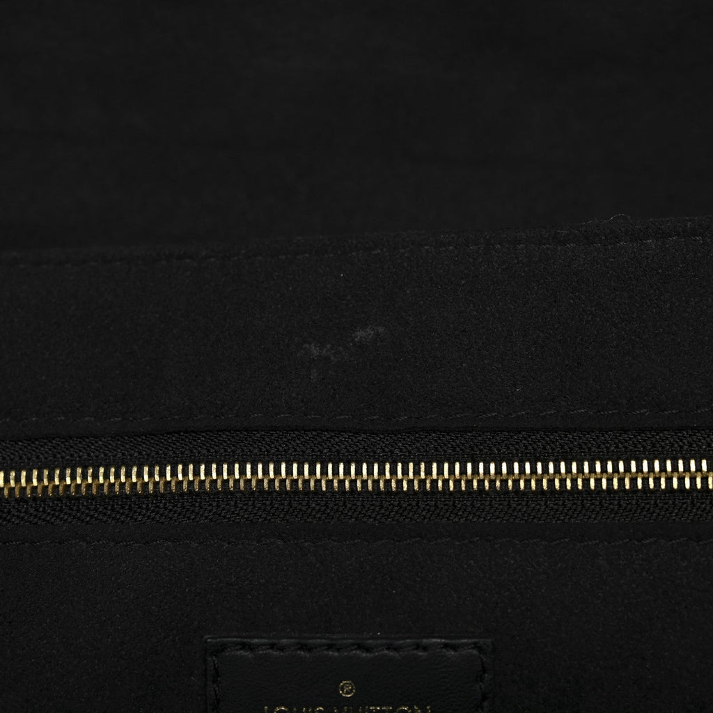 Louis Vuitton Lambskin Flower Quilted Twist Shoulder Bag GM Black