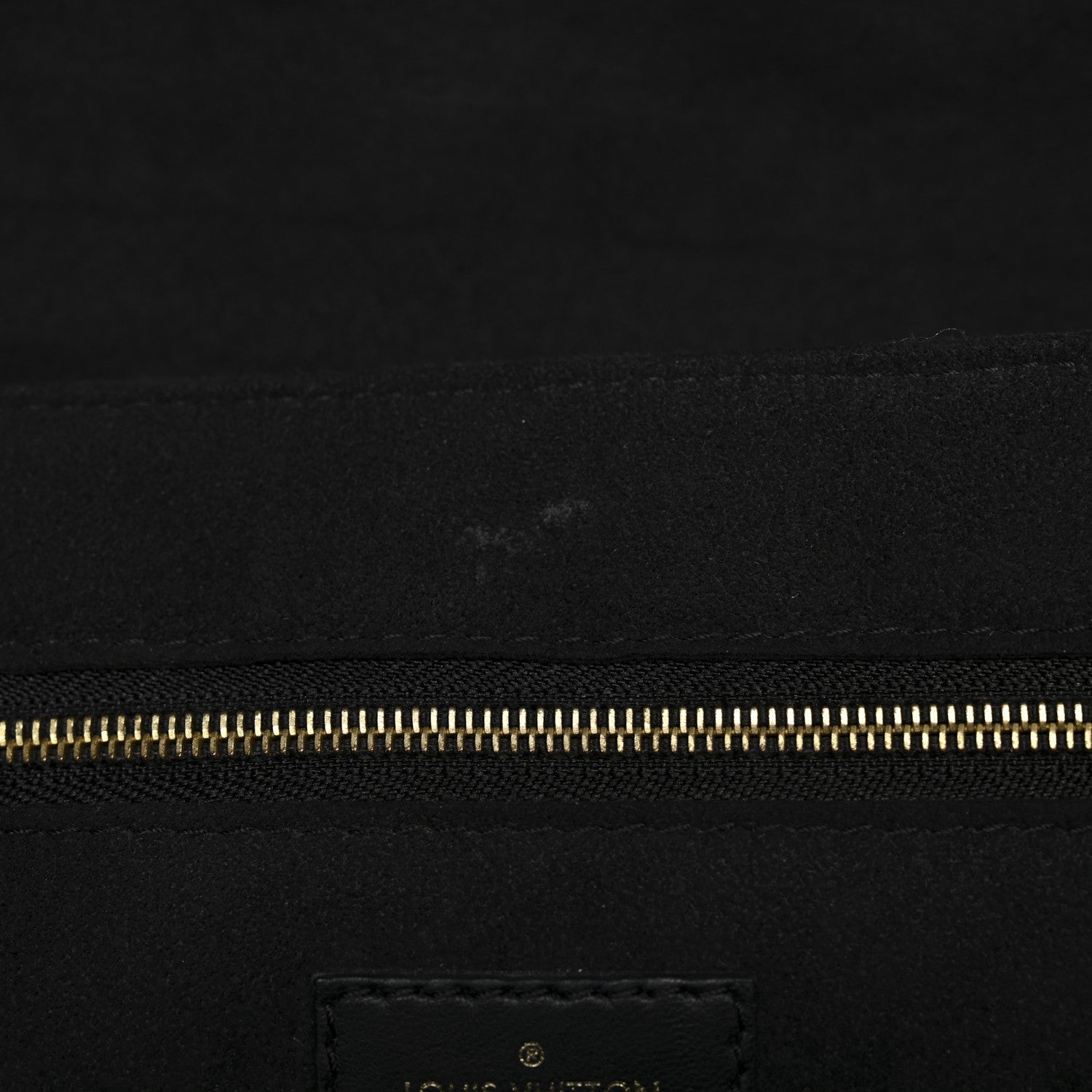 Louis Vuitton Lambskin Flower Quilted Twist Shoulder Bag GM Black