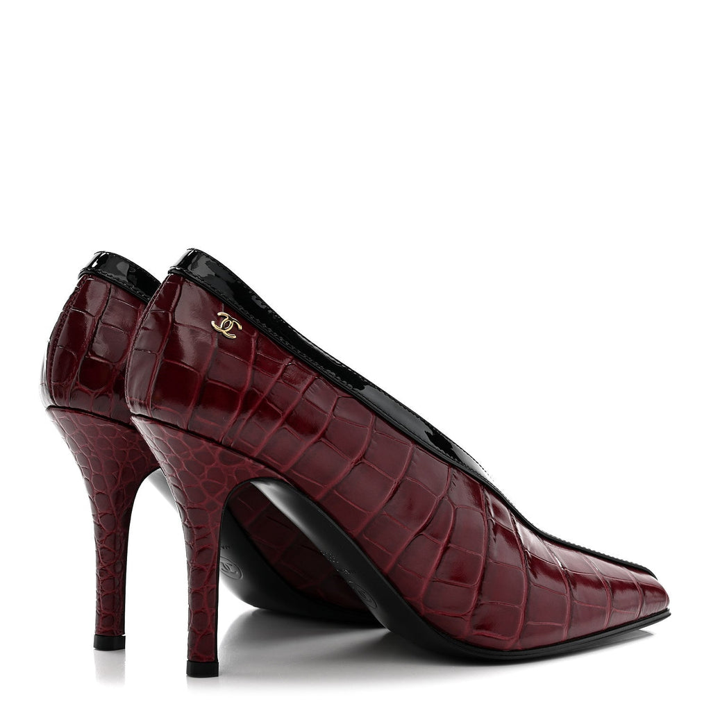 Crocodile Embossed Patent Calfskin Pumps 38.5 Burgundy Black
