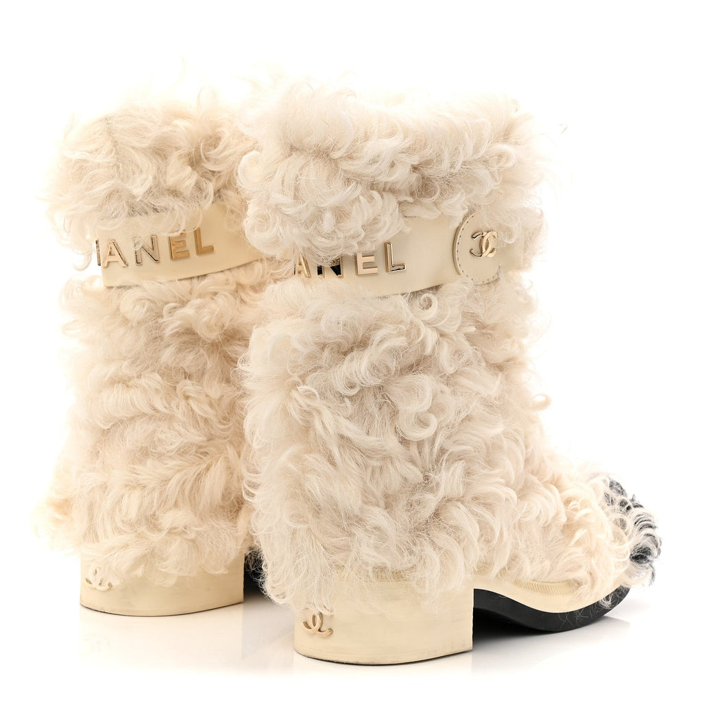 Chanel Shearling Sheepskin High Boots 37.5 Ivory Black