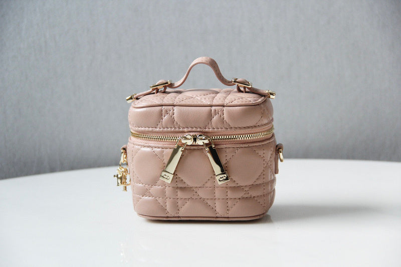 Dior Bags - 4997