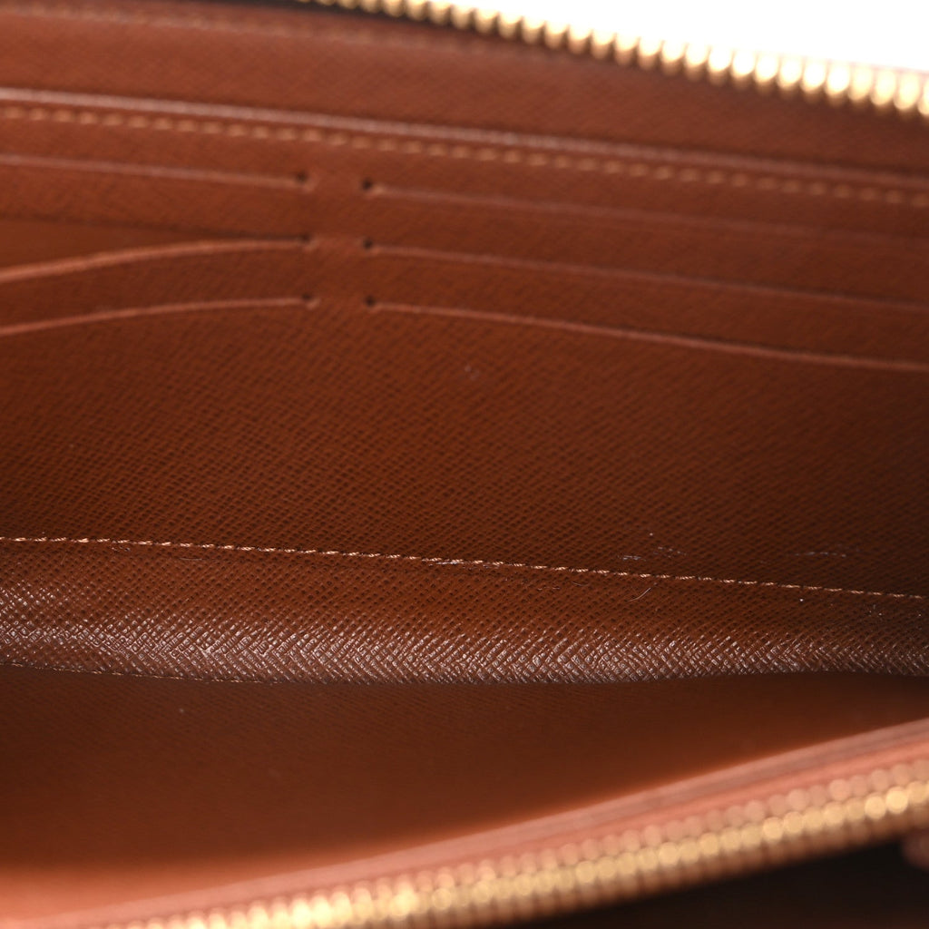 Louis Vuitton Monogram Zippy Wallet