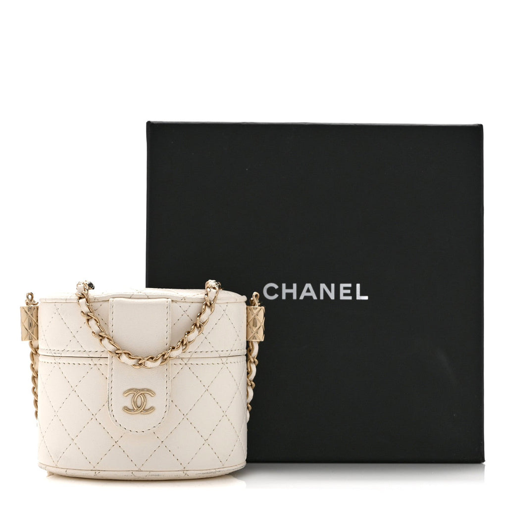 Chanel Lambskin Quilted Round Mini Vanity Case With Chain Case With Chain White