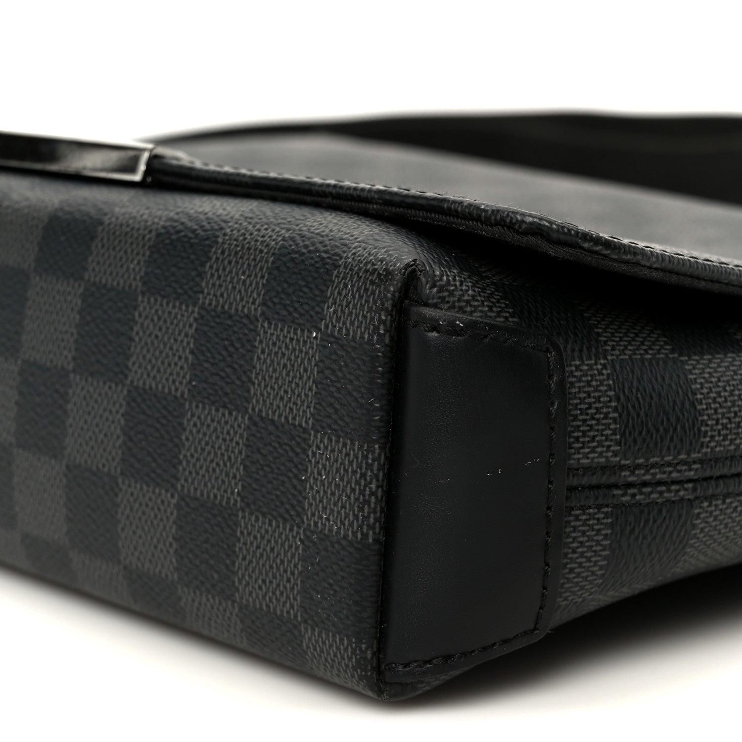 Louis Vuitton Damier Graphite District PM