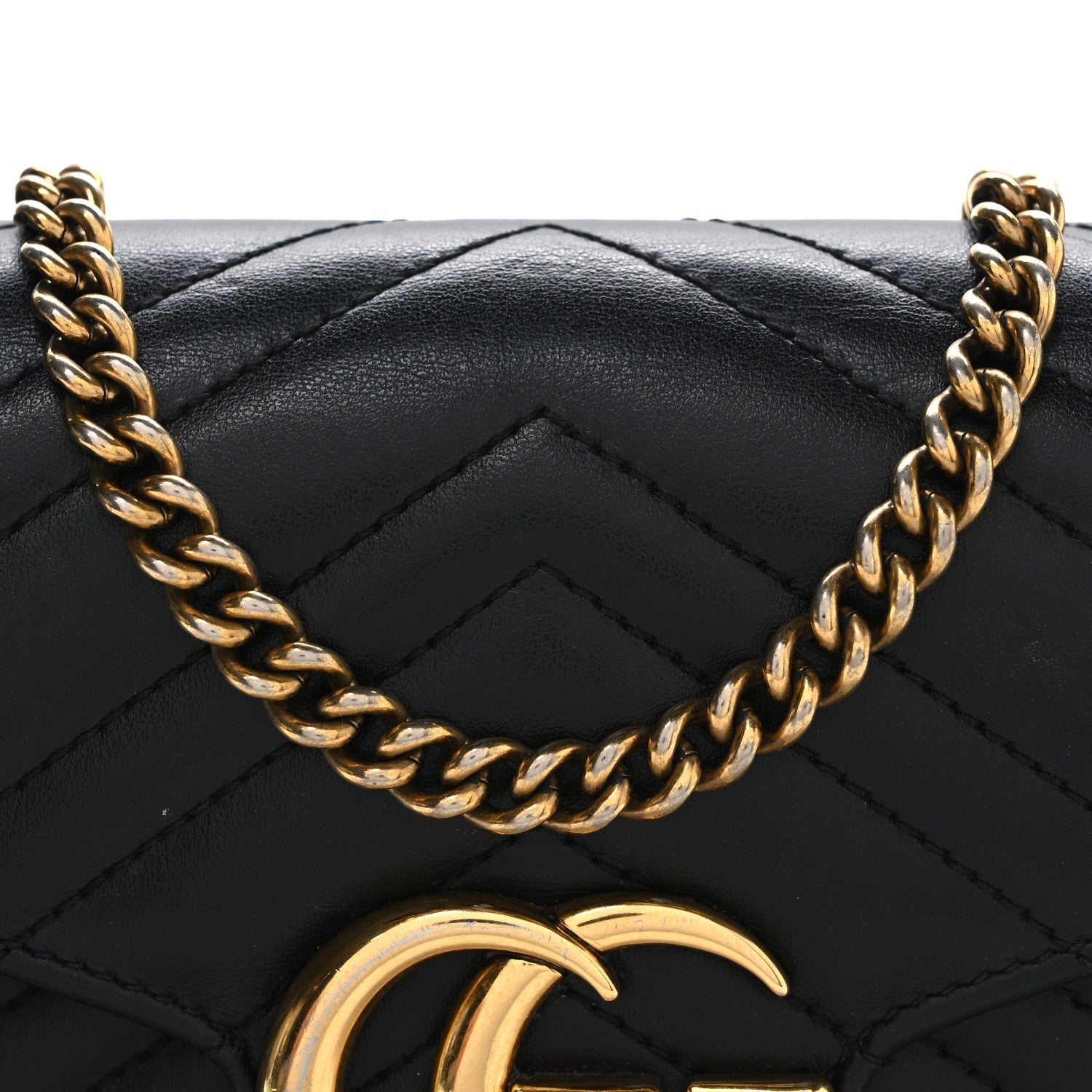 Gucci Calfskin Matelasse GG Marmont Chain Wallet Black