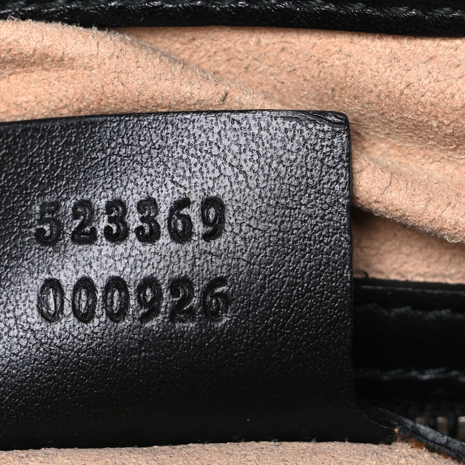 Gucci Calfskin Matelasse GG Marmont Flat Messenger Bag Black
