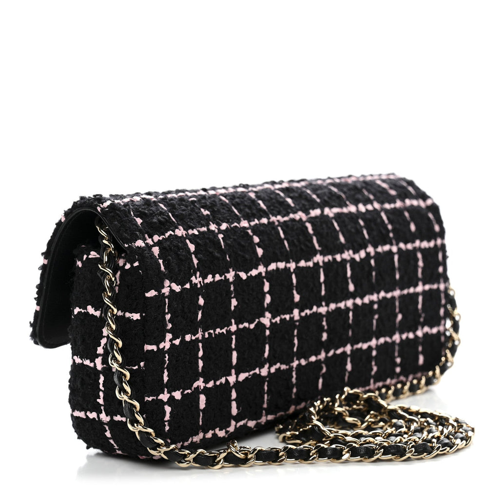 Chanel Tweed Quilted East West Camellia Clutch Black Pink