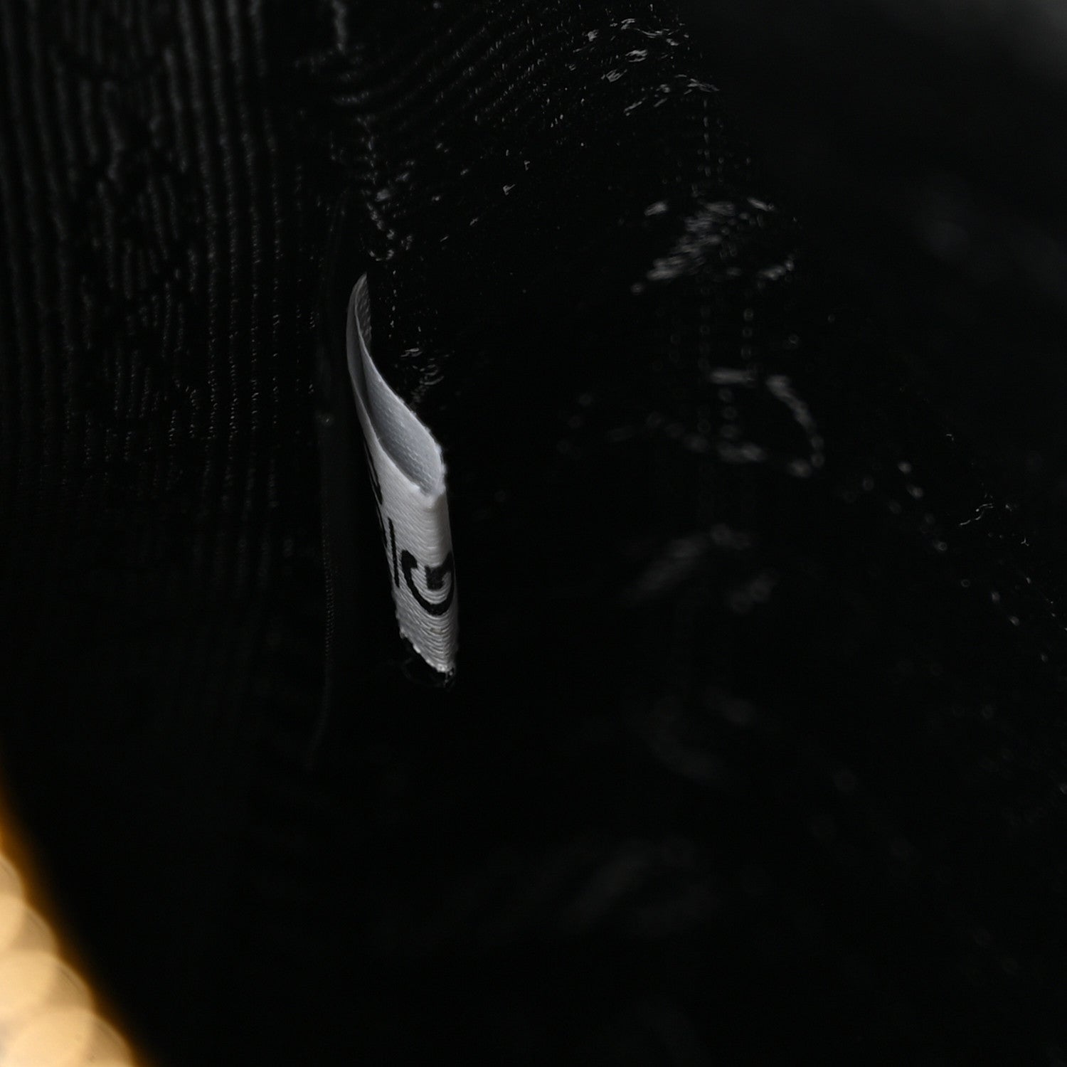 Prada Saffiano Lux Re-Edition 2005 Shoulder Bag Black