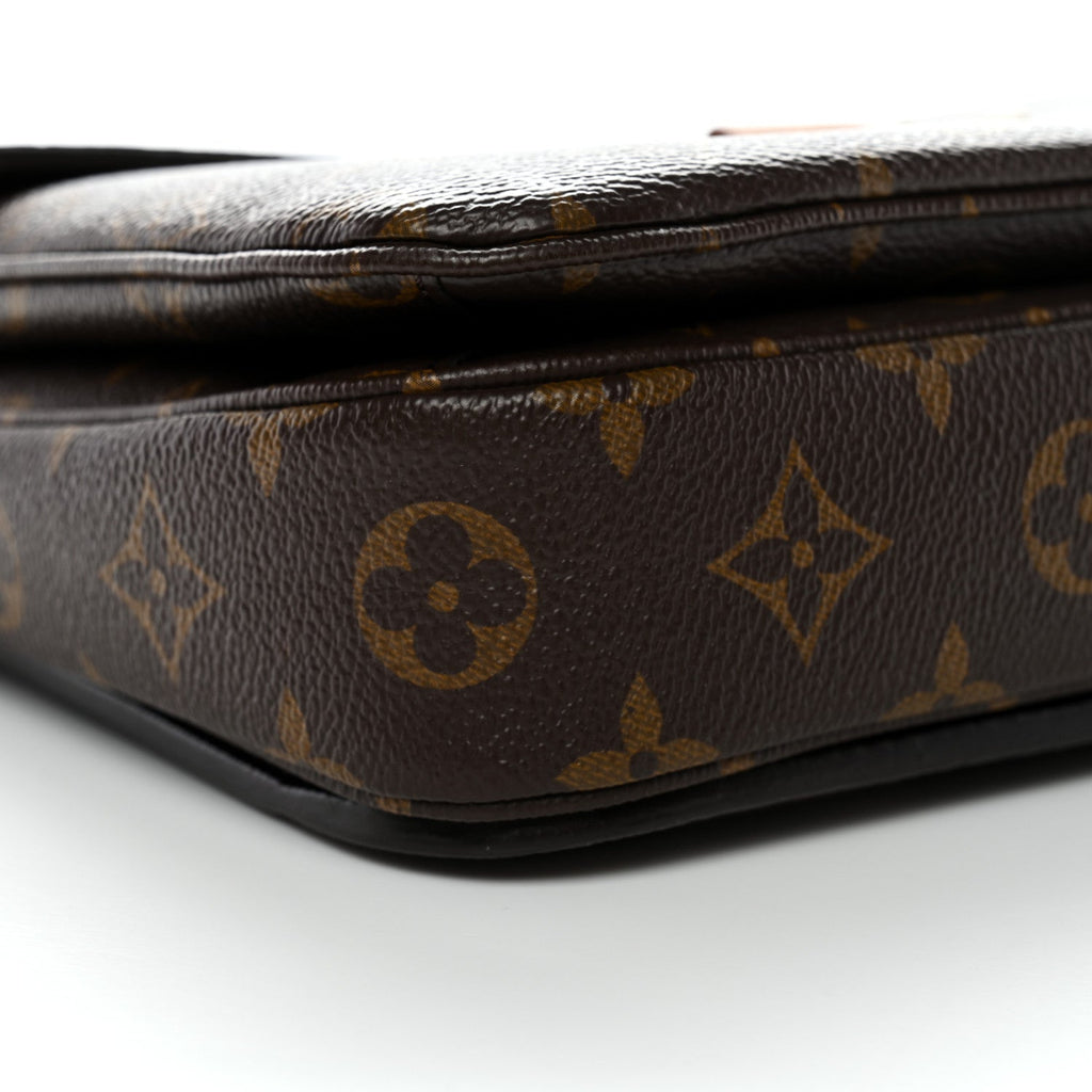 Louis Vuitton Monogram Pochette Metis