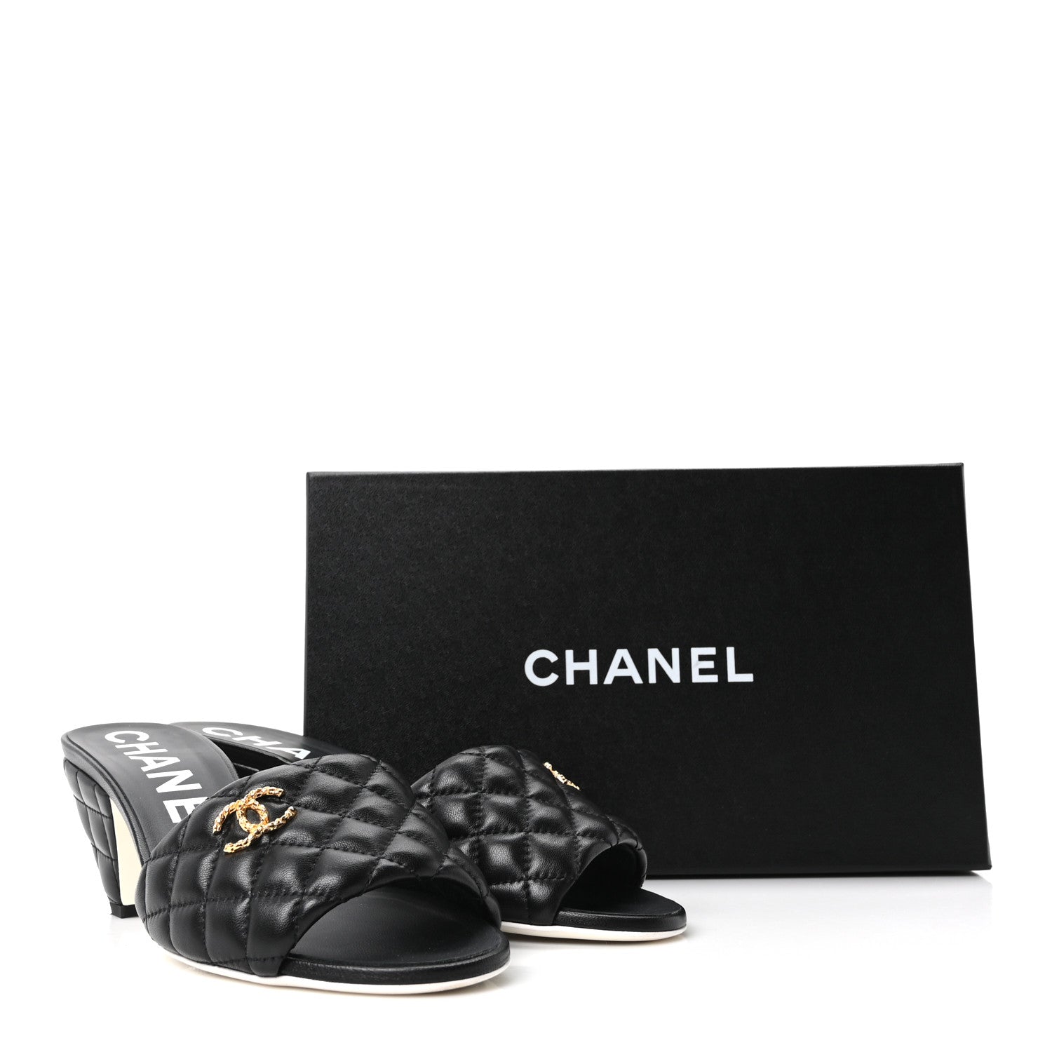 Lambskin Quilted Textured CC Mules 39 Black