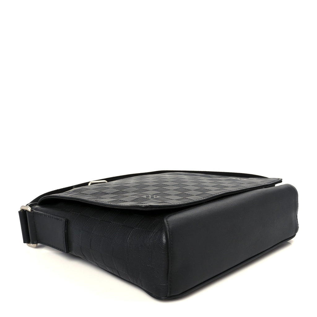 Louis Vuitton Damier Infini District PM Onyx