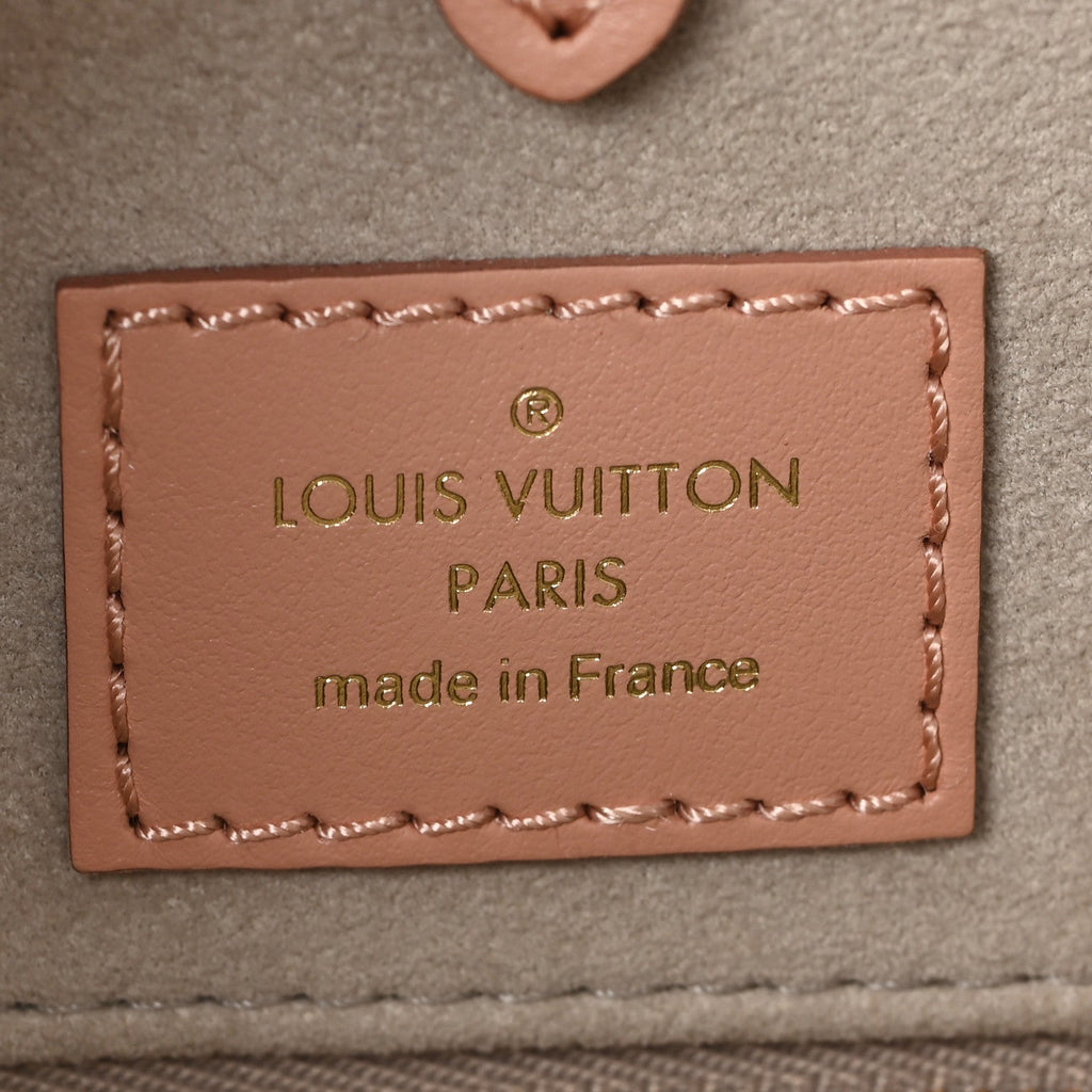 Louis Vuitton Empreinte Monogram Giant Onthego MM Rose Trianon Crème