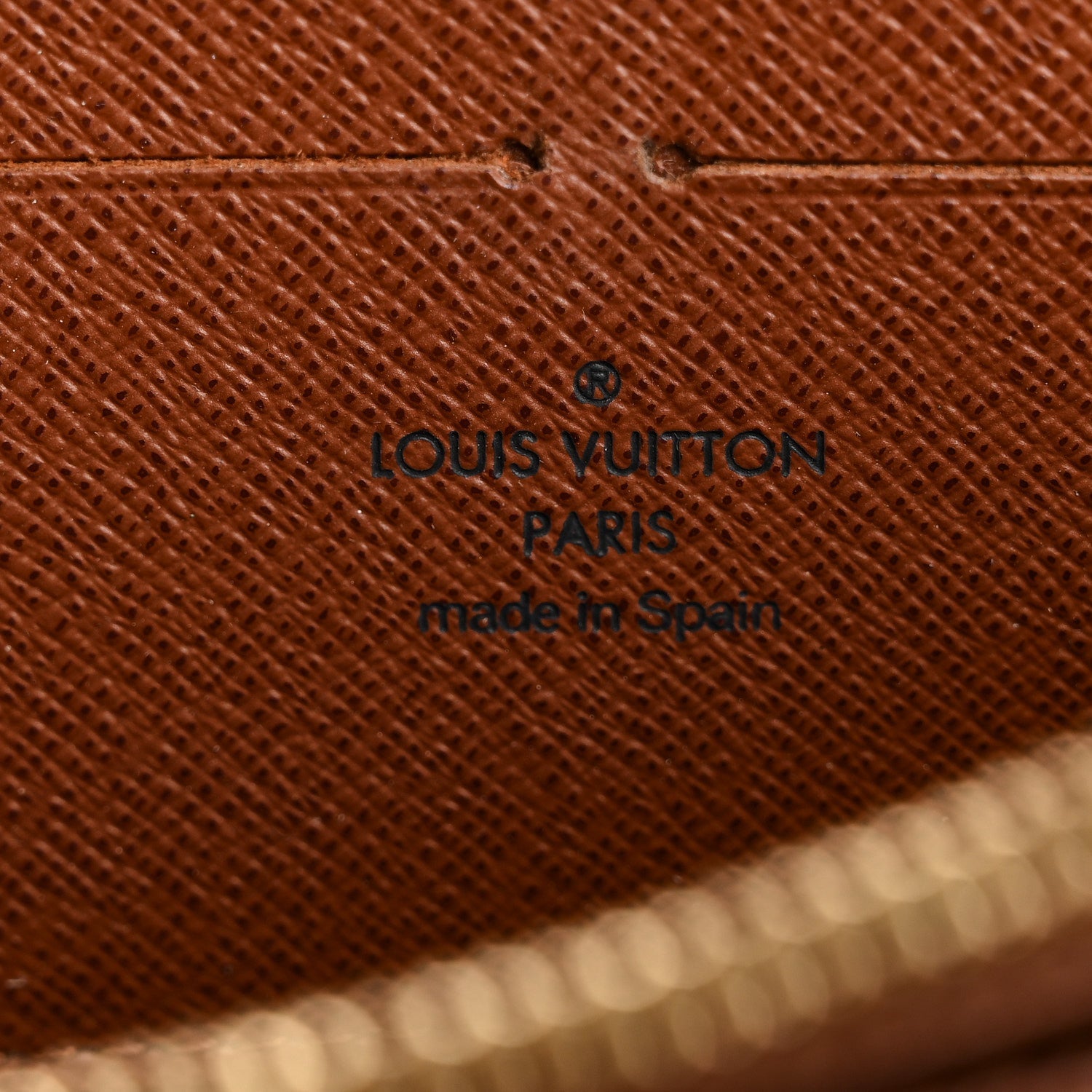 Louis Vuitton Monogram Zippy Wallet