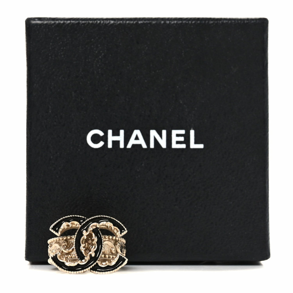 Enamel CC Baroque Ring 52 6 Black Gold
