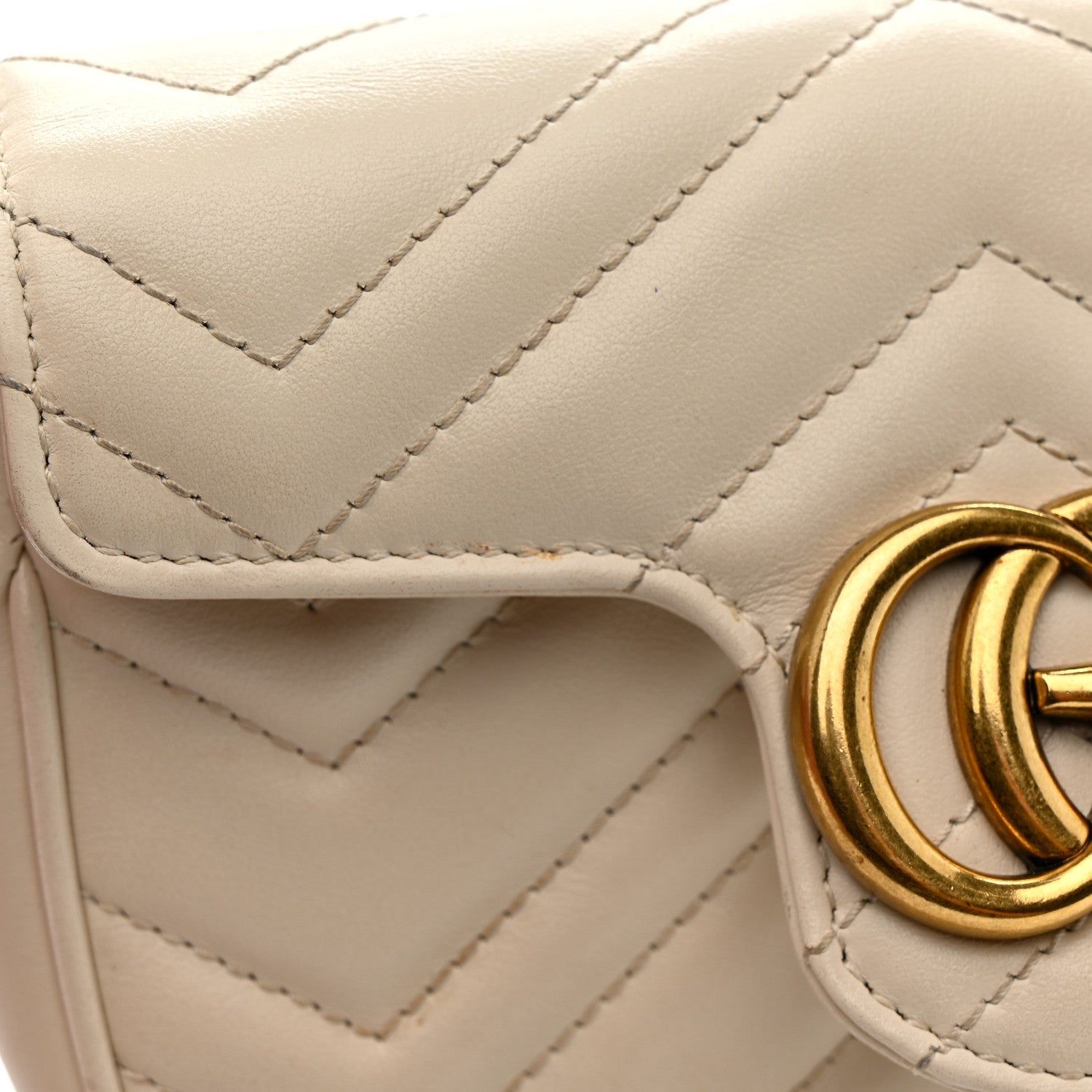 Gucci Calfskin Matelasse Super Mini GG Marmont Shoulder Bag White