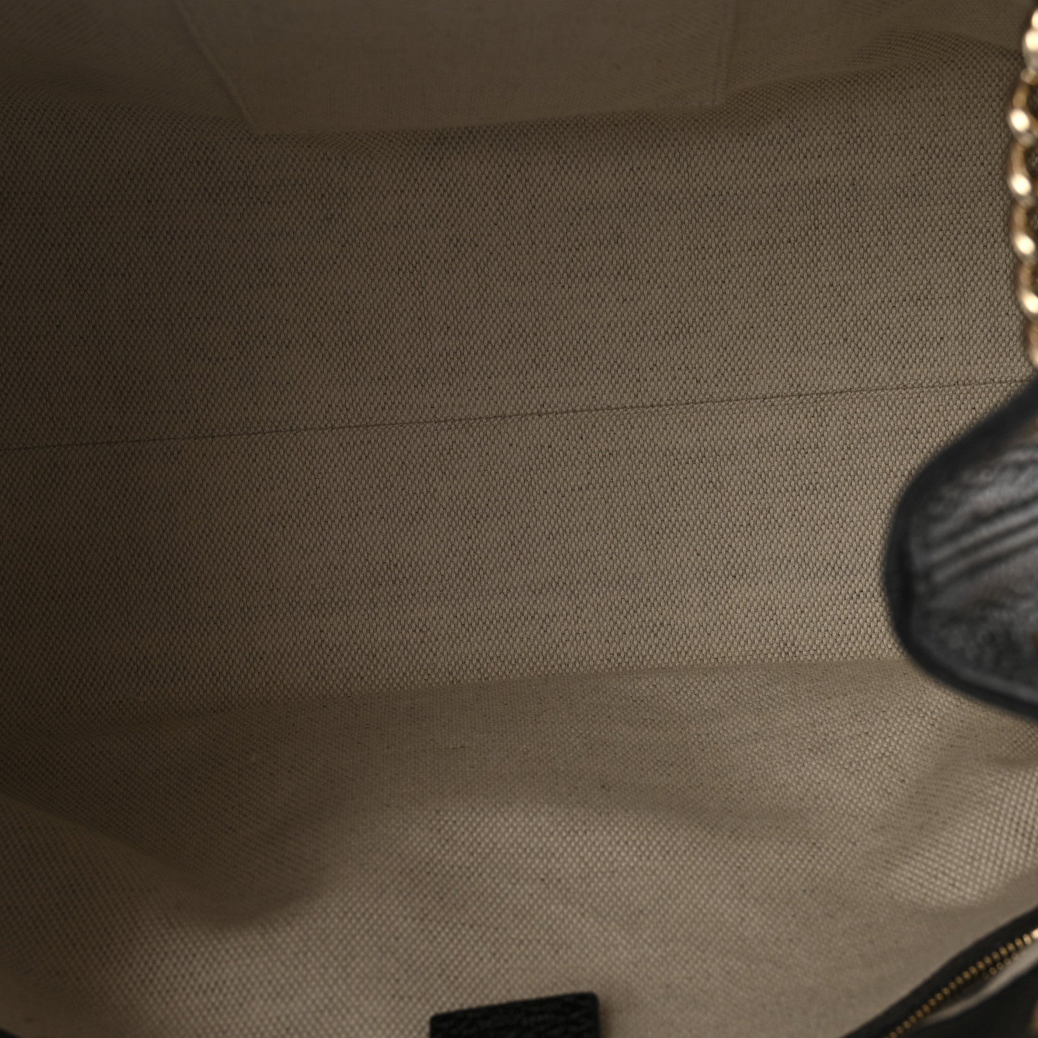 Gucci Pebbled Calfskin Medium Soho Chain Shoulder Bag Black