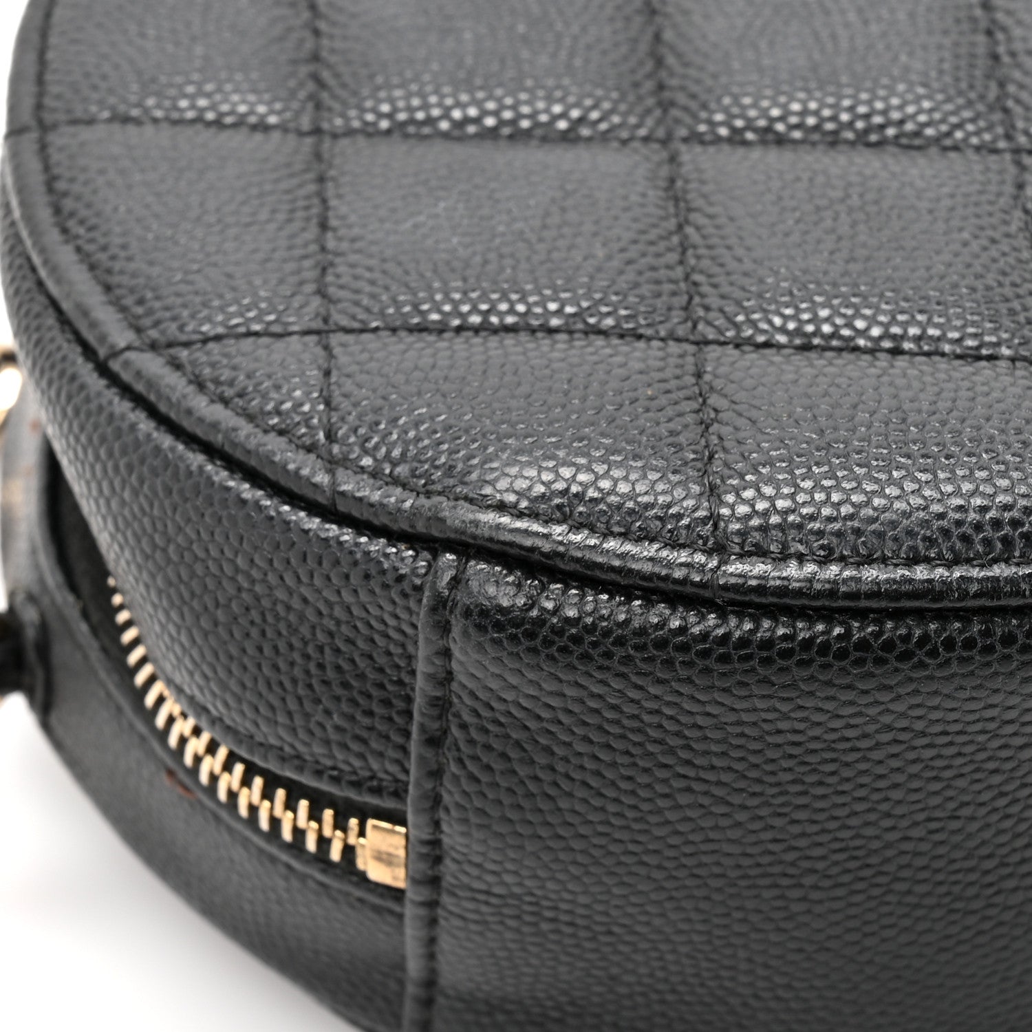 Chanel Caviar Quilted Round Clutch With Chain Black