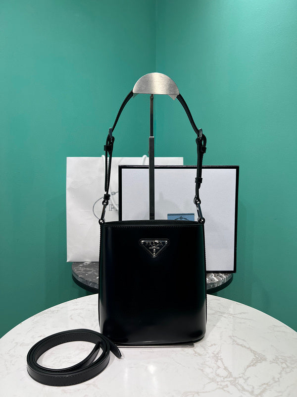 Prada Bags - 1057