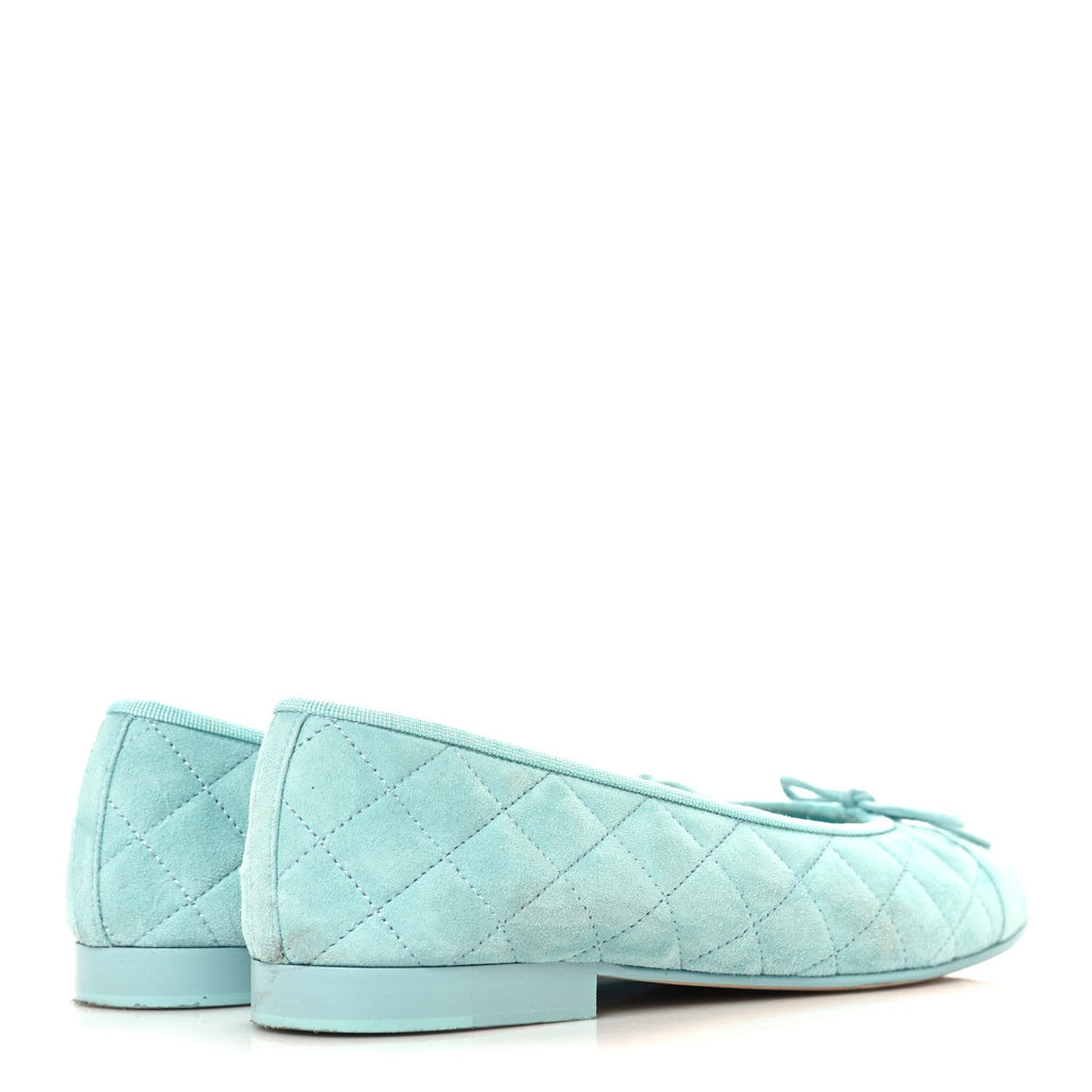 Chanel Suede Calfskin Quilted Cap Toe CC Ballerina Flats 38.5 Light Blue