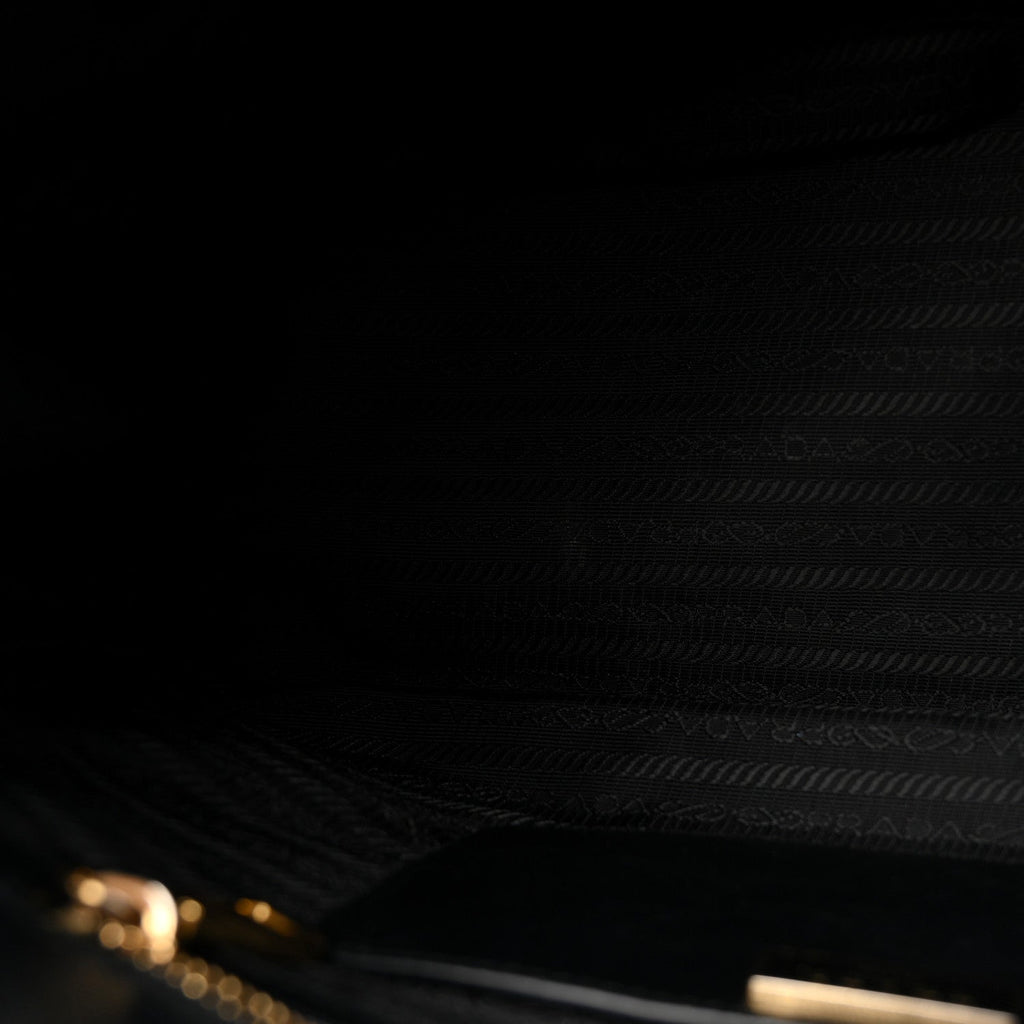 Prada Saffiano Medium Galleria Double Zip Tote Black