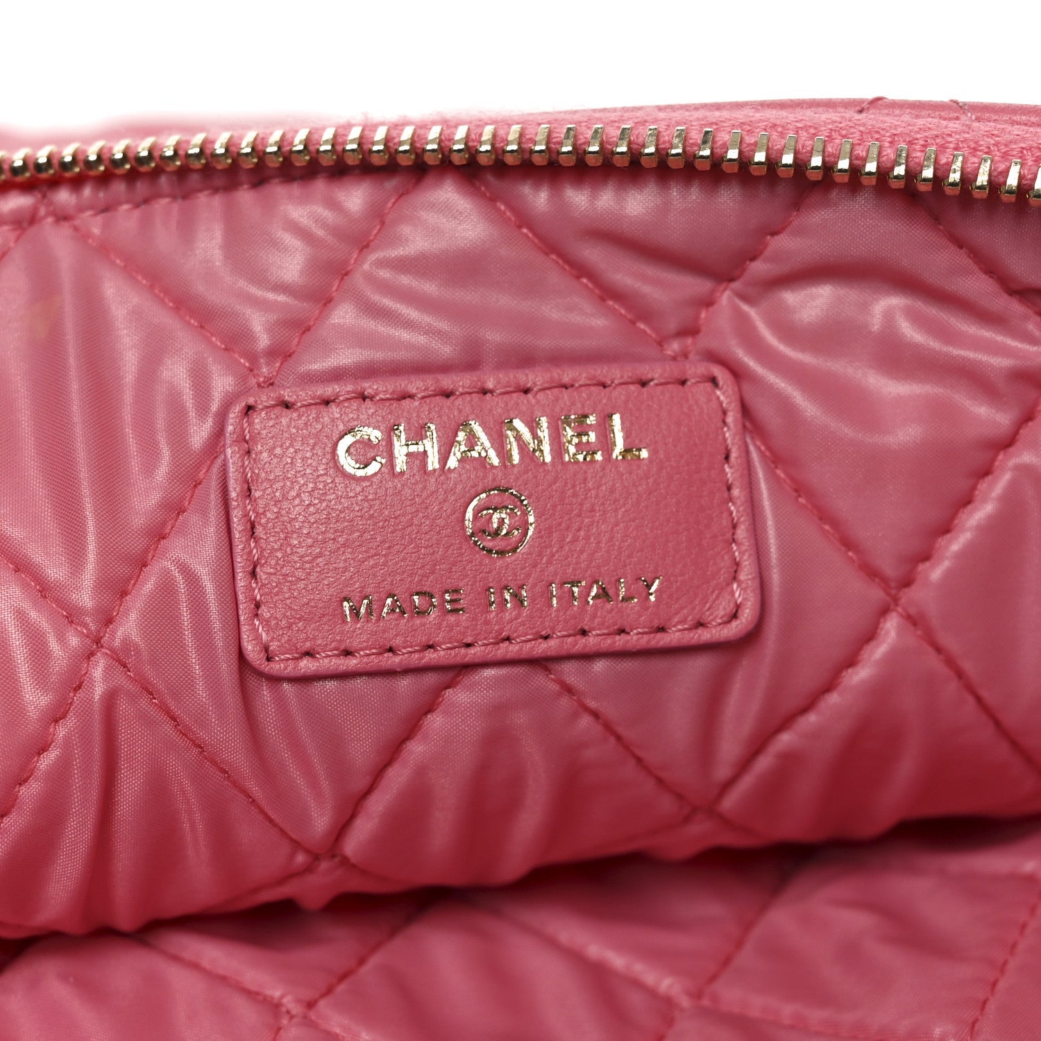 Lambskin Quilted Medium Casino Beauty CC Cosmetic Case Fuchsia
