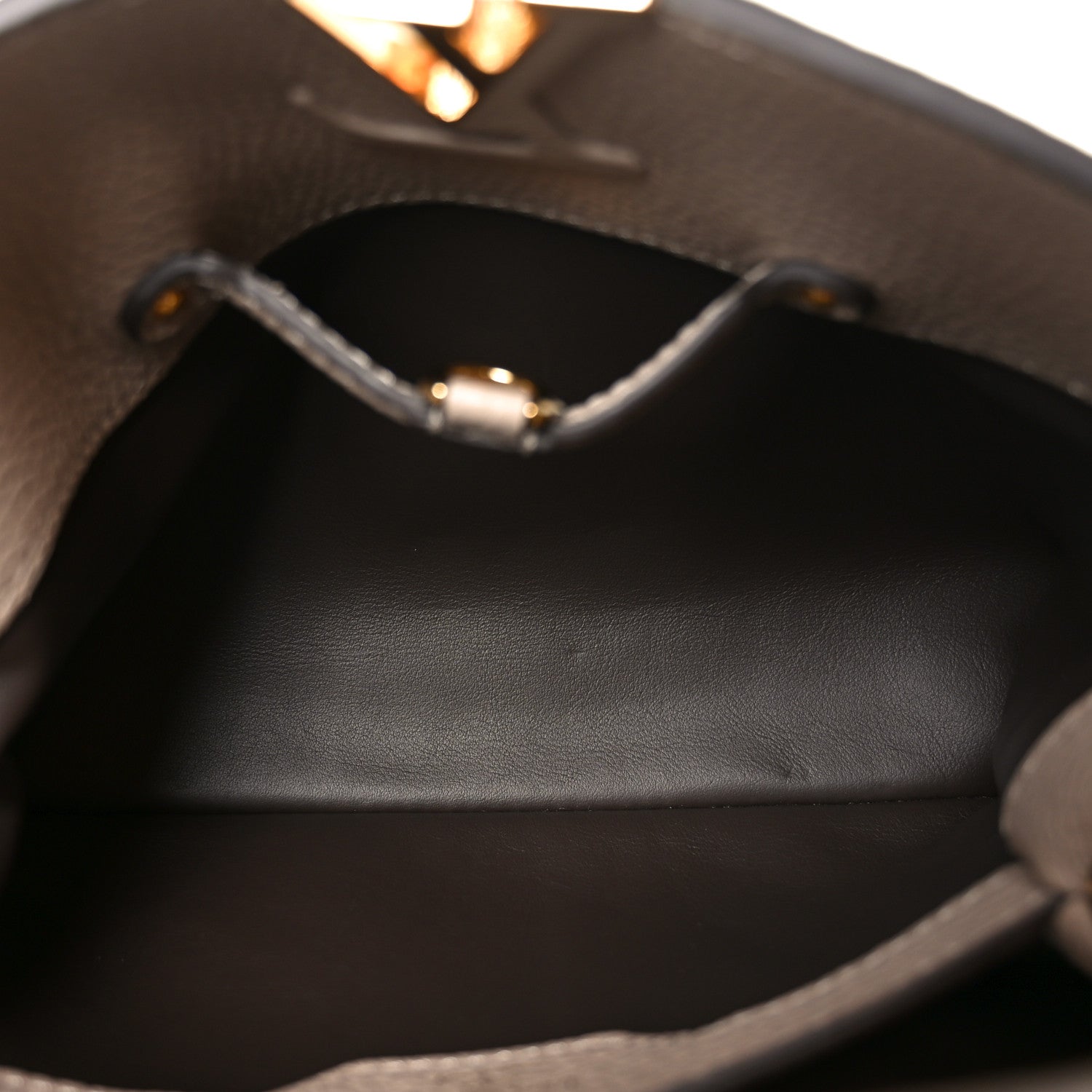 Louis Vuitton Taurillon Capucines BB Galet