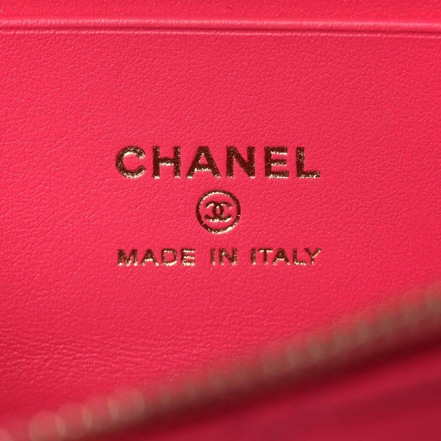 Chanel Caviar Quilted Top Handle Slim Vanity With Chain Fuchsia