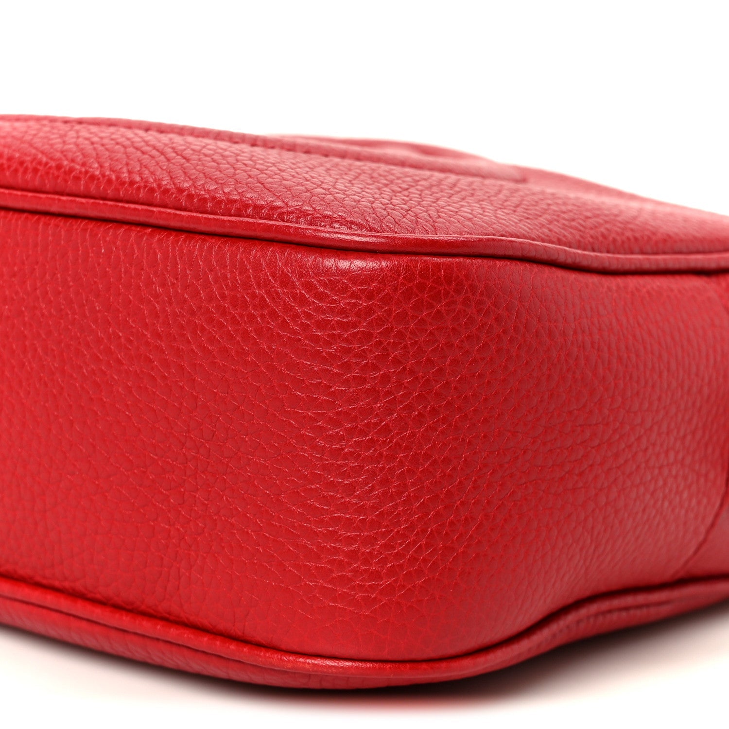 Gucci Pebbled Calfskin Small Soho Disco Bag Vibrant Red