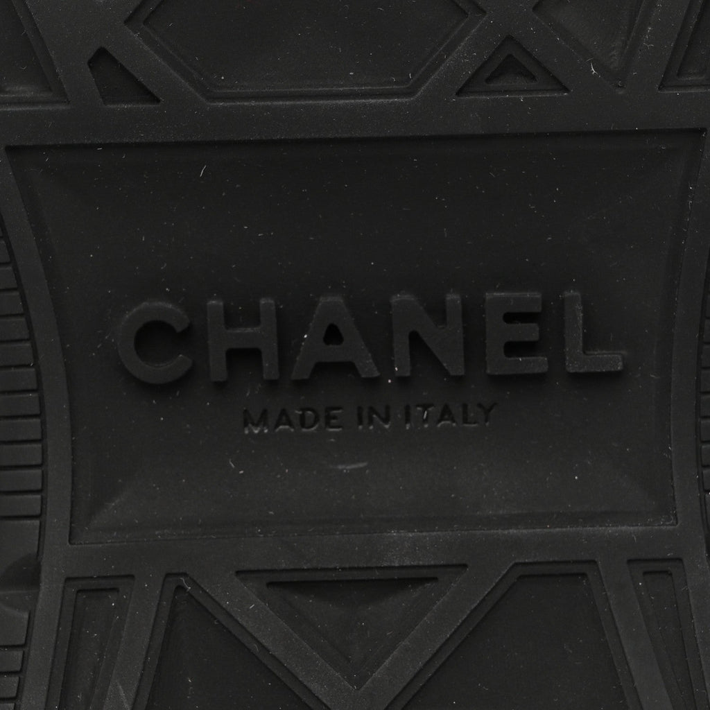Chanel Suede Calfskin Nylon Grosgrain CC Sneakers 39 Dark Pink