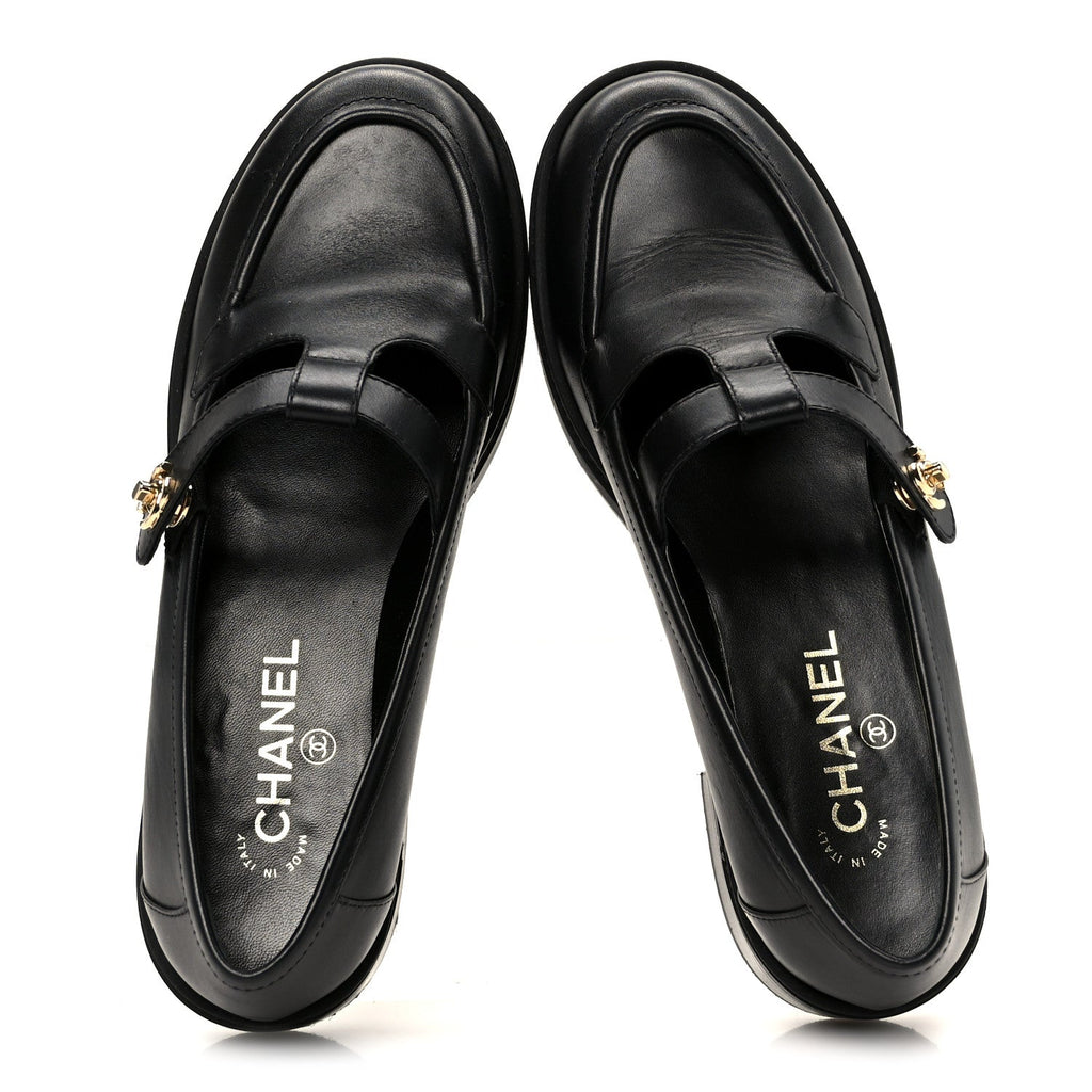 Calfskin CC Turnlock Moccasins 40 Black