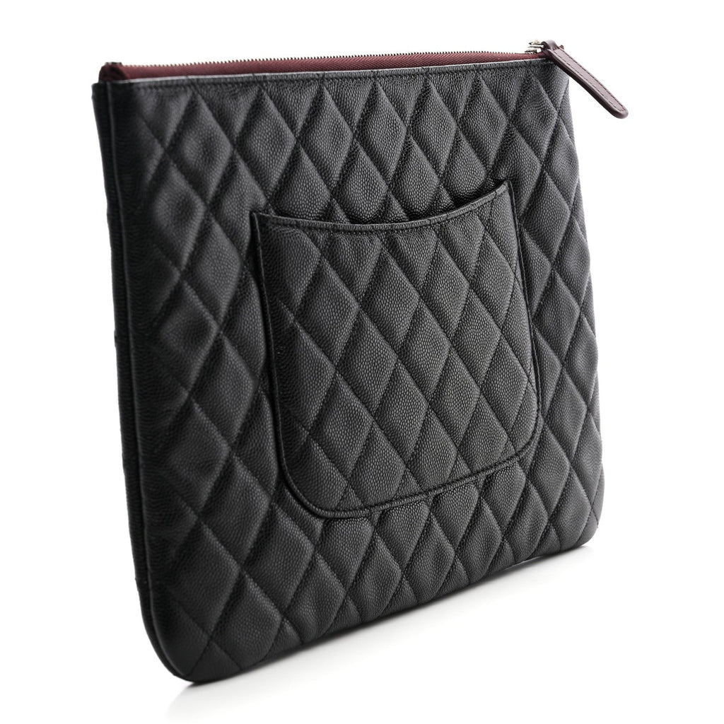 Caviar Quilted Medium Cosmetic Case Black
