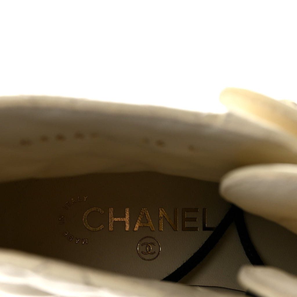 Chanel Shiny Goatskin Calfskin Quilted Lace Up Combat Boots 36 Ivory Black