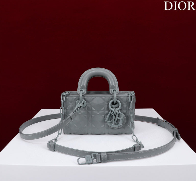 Dior Bags - 665