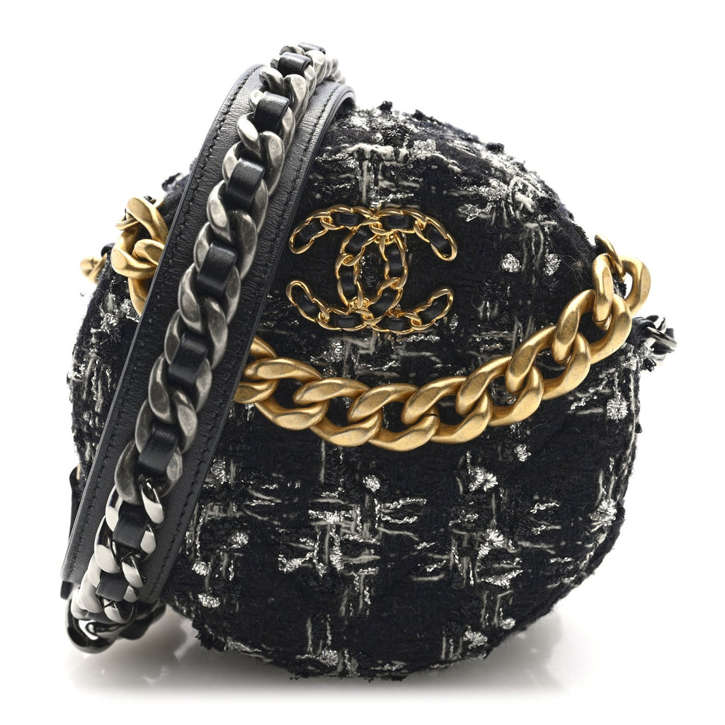 Chanel Tweed Quilted 19 Round Clutch With Chain Black White