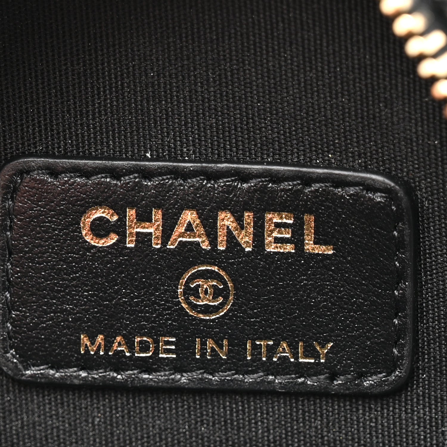 Chanel Tweed Quilted 19 Round Clutch With Chain Black White