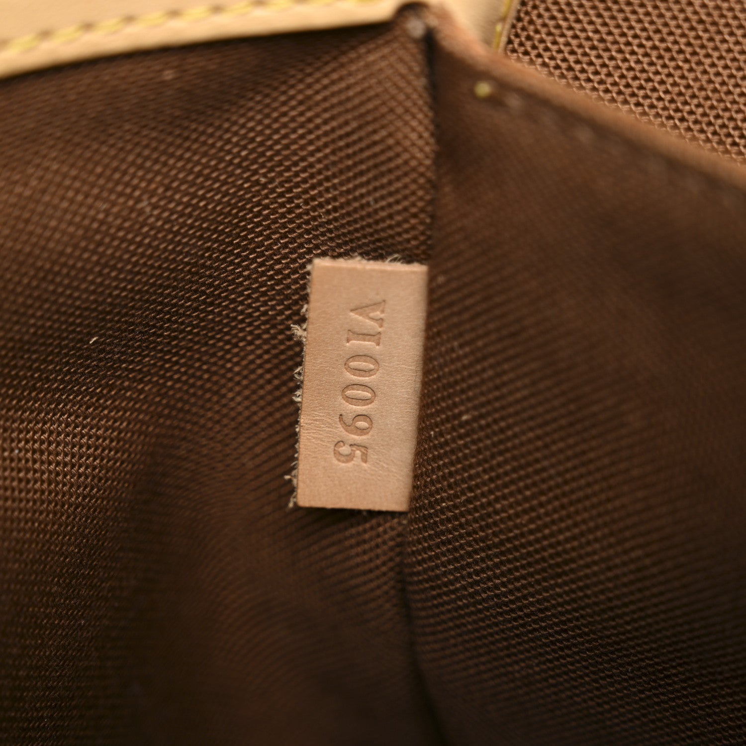 Louis Vuitton Monogram Cabas Mezzo