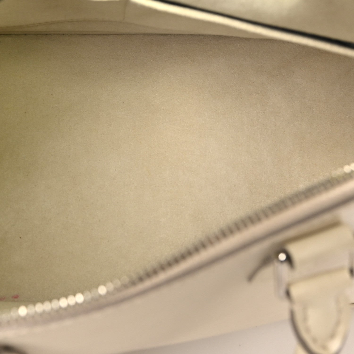 Louis Vuitton Epi Alma PM Ivory