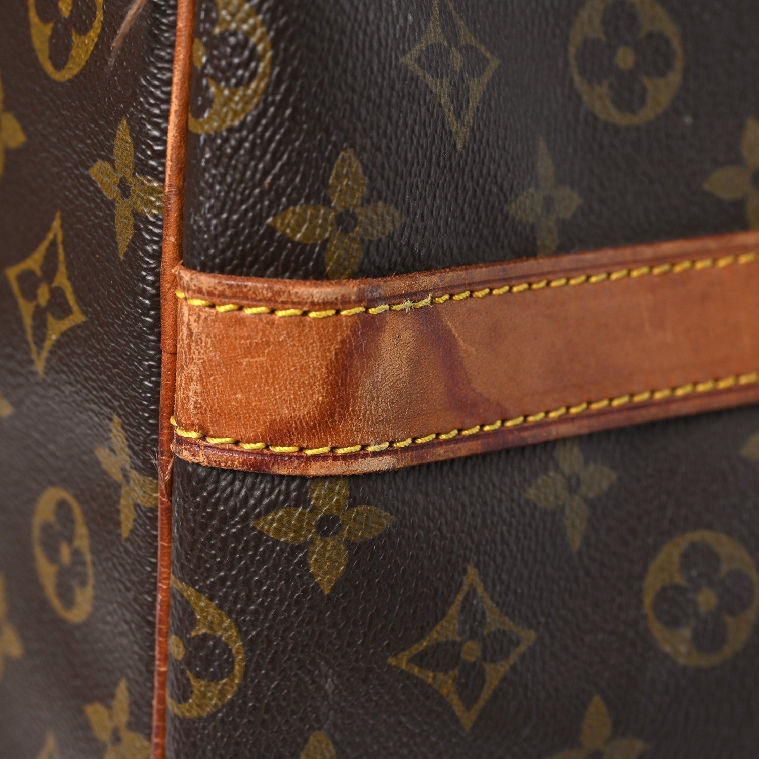 Louis Vuitton Monogram Keepall Bandouliere 60