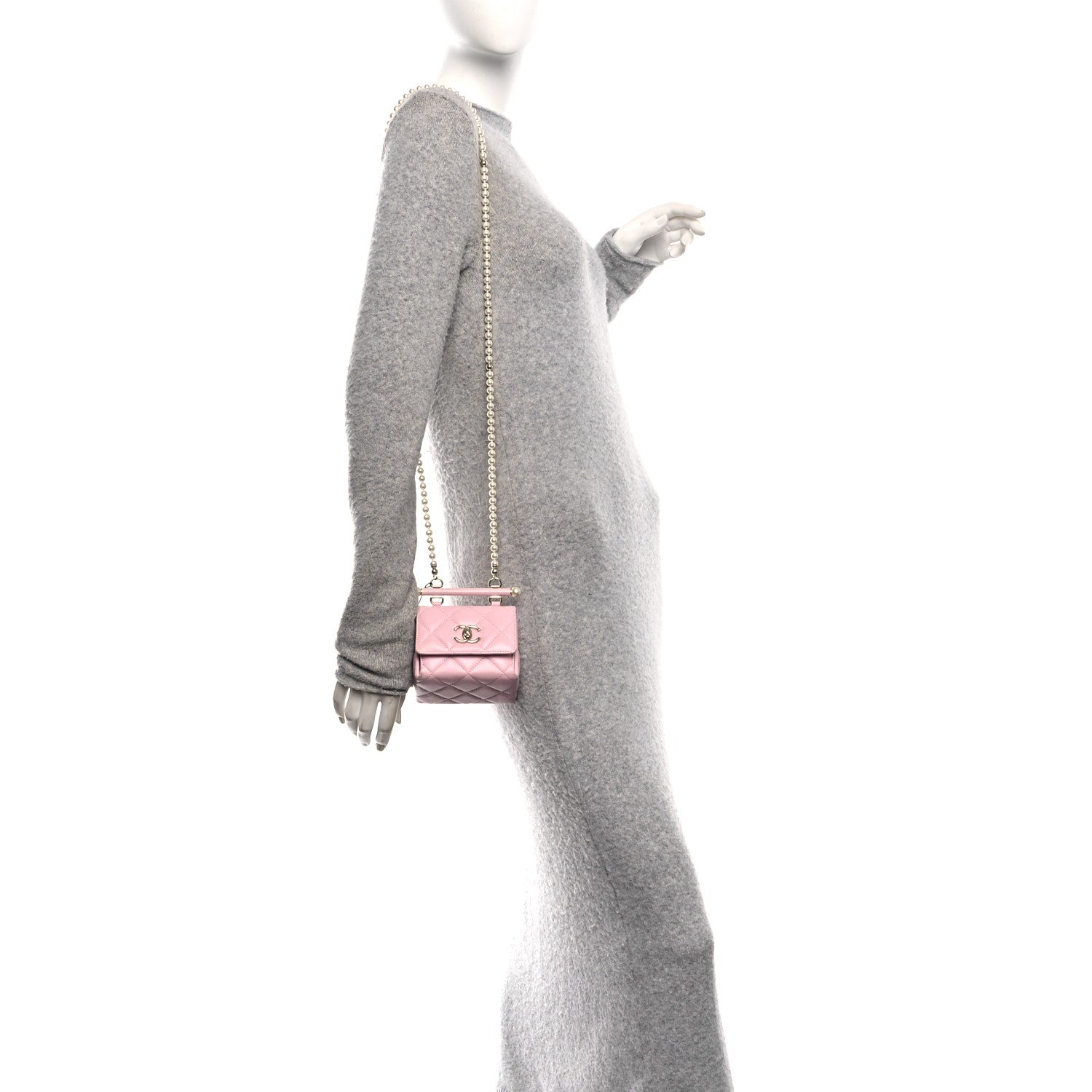 Chanel Lambskin Quilted Pearl Pyramid Clutch With Chain Pink