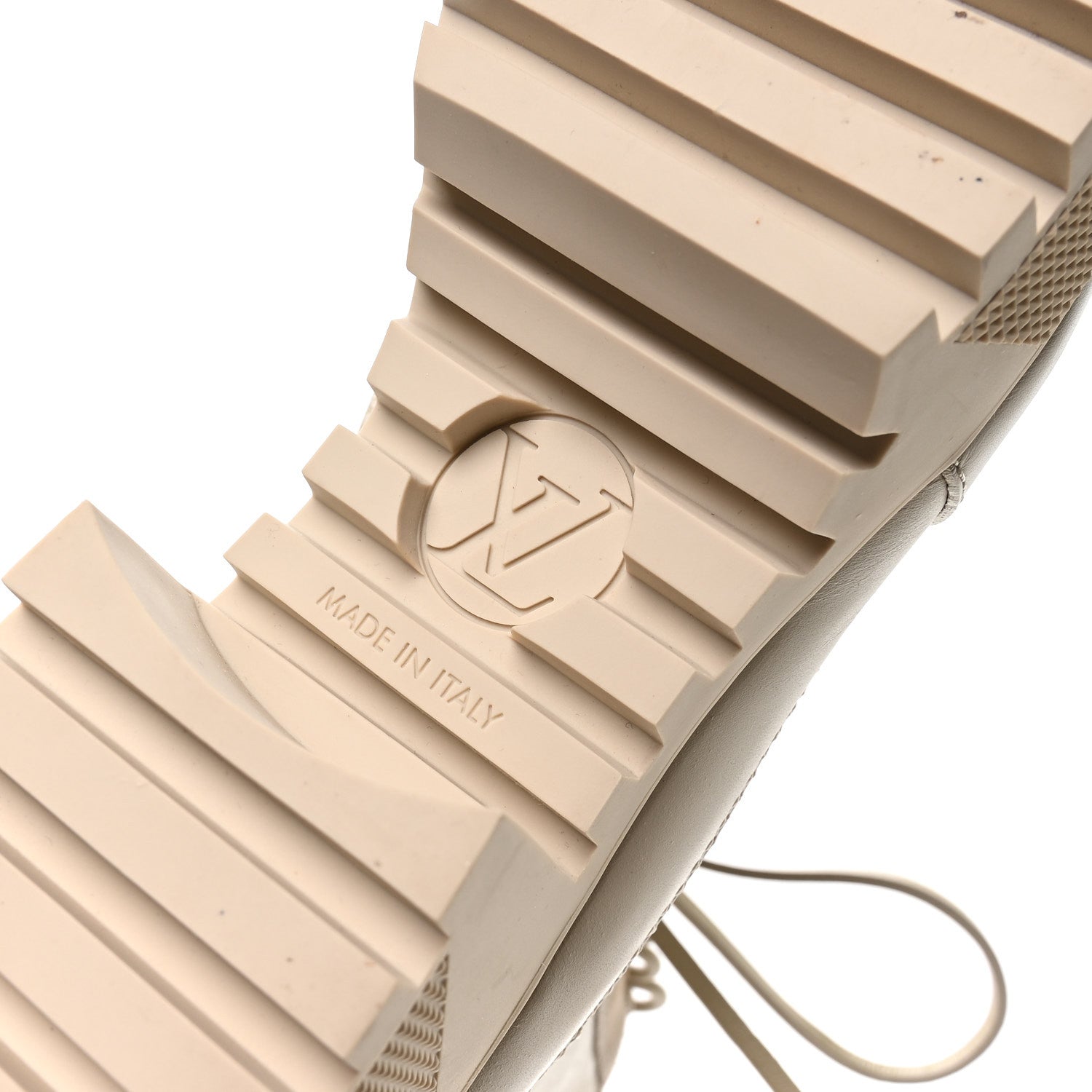 Louis Vuitton Suede Calfskin Laureate Platform Desert Boots 41 Beige